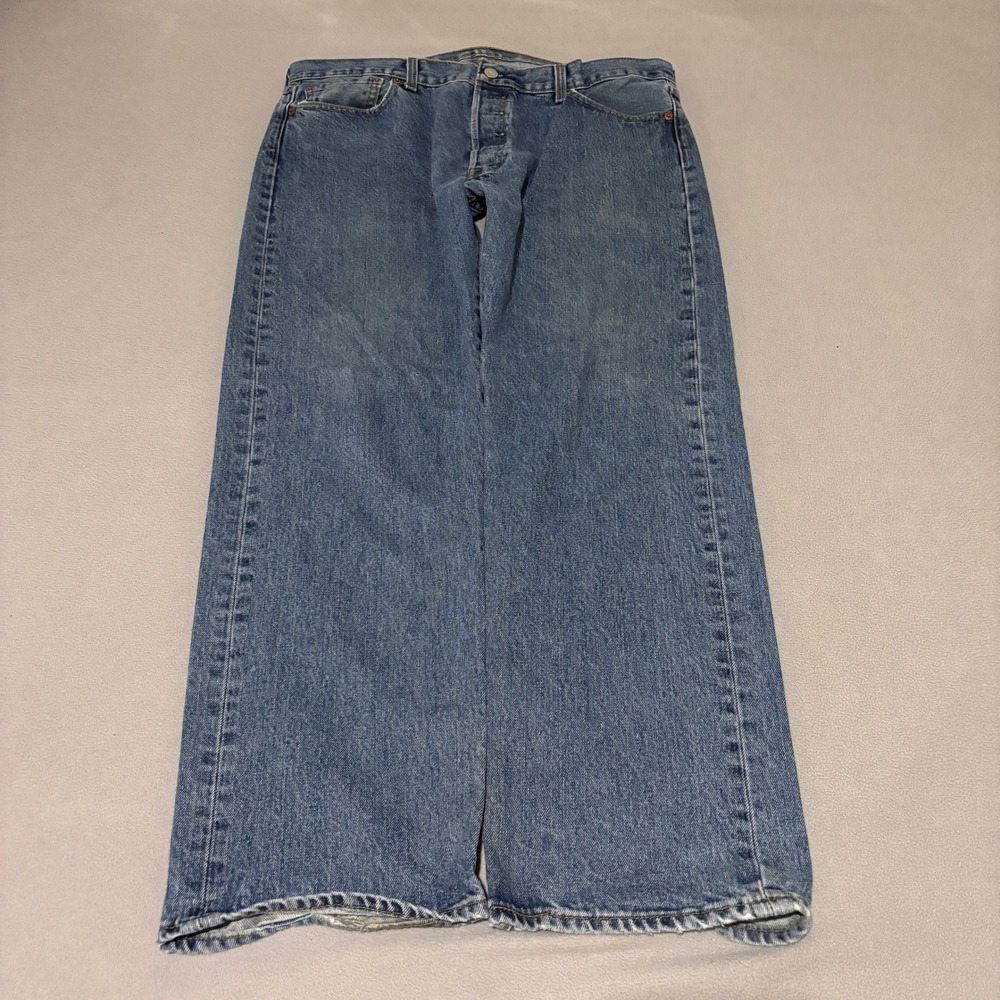 Levis 501 Mens Original Fit Jeans 36x30 Medium Wash Blue Button Fly Straight Leg